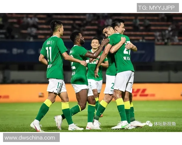 武汉网球队在选拔赛中以65分稳居积分榜首位，展现强劲实力